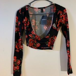 NWT FOREVER21 floral crop top